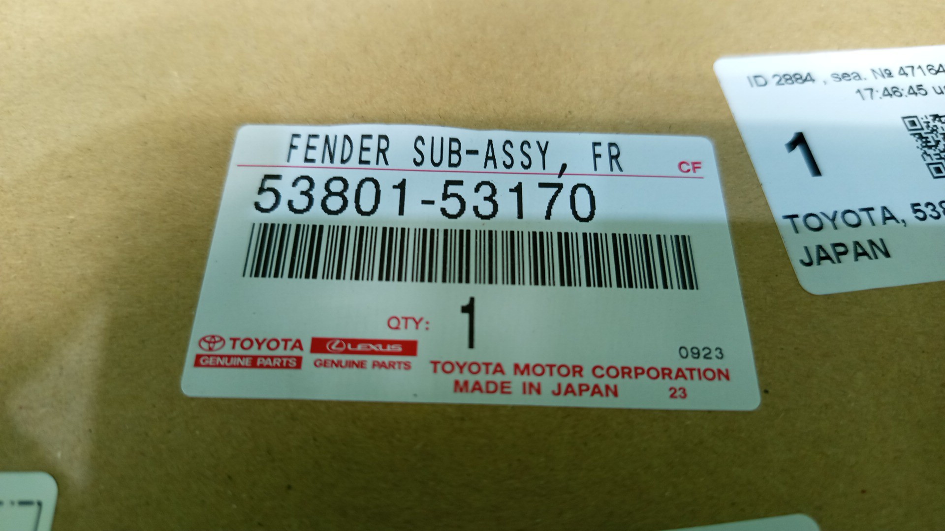 Крыло правое переднее LEXUS IS300H AVE30 53801-53170 4 ракурс