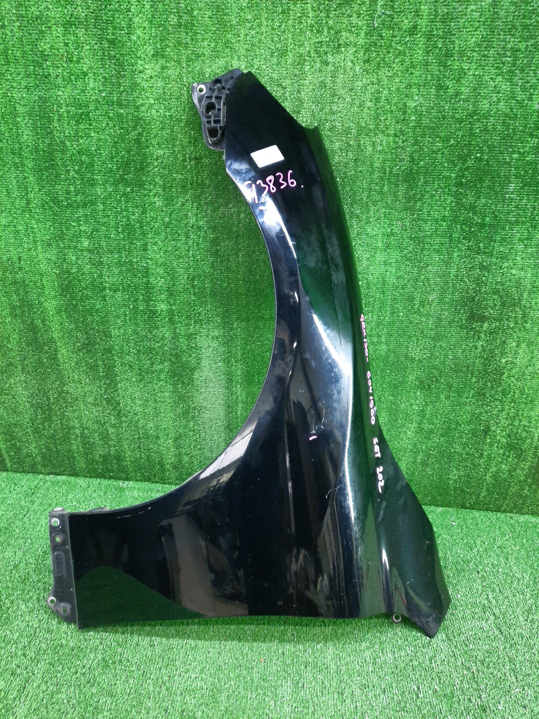 Крыло левое переднее TOYOTA MARK X GRX130, GRX133, GRX135 13836 1 ракурс