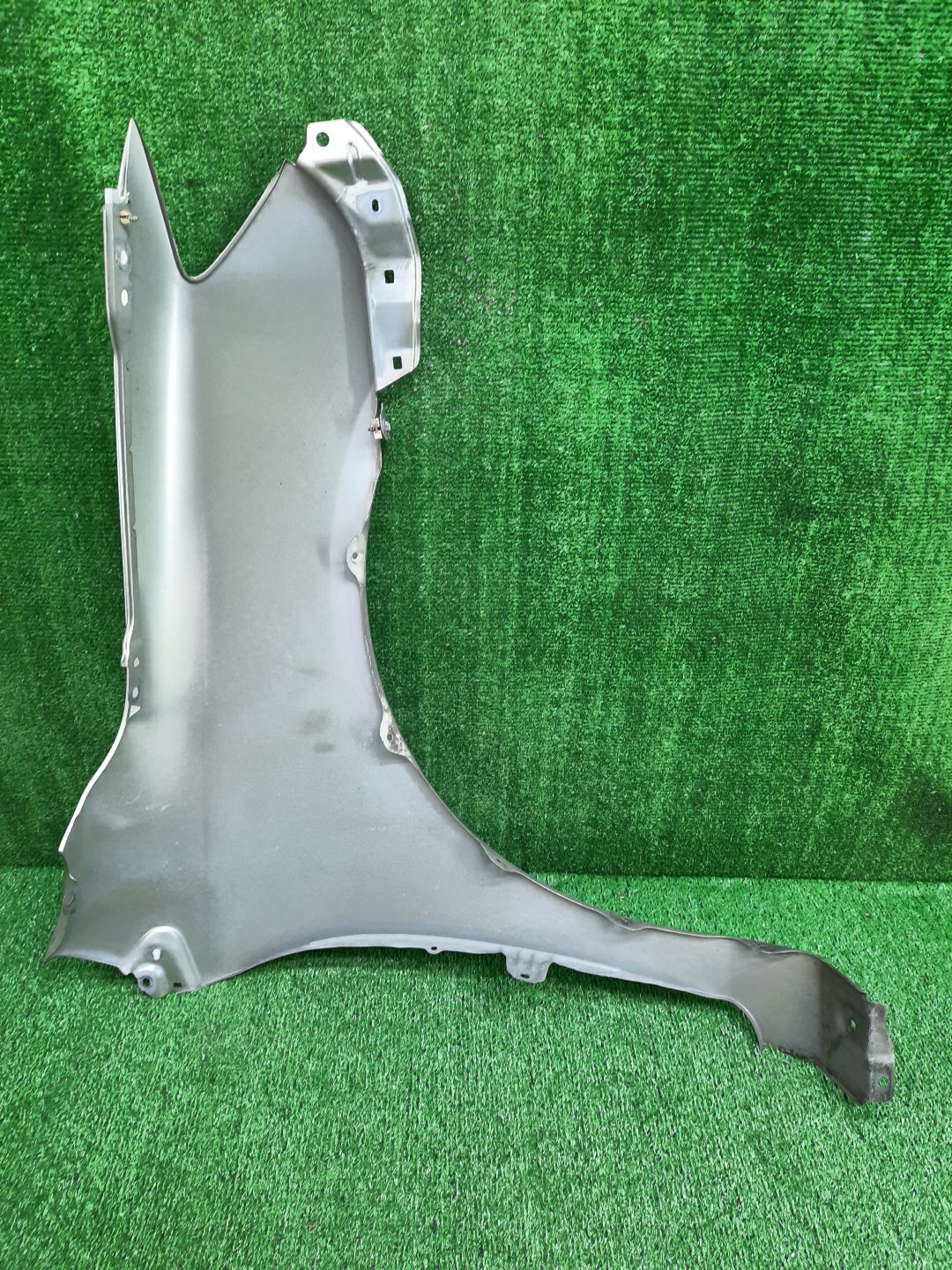 Крыло левое переднее TOYOTA COROLLA FIELDER, COROLLA  AXIO ZRE144G, ZRE142G, NZE144G, NZE141G, NZE141, NZE144, ZRE142, ZRE144 13877 2 ракурс