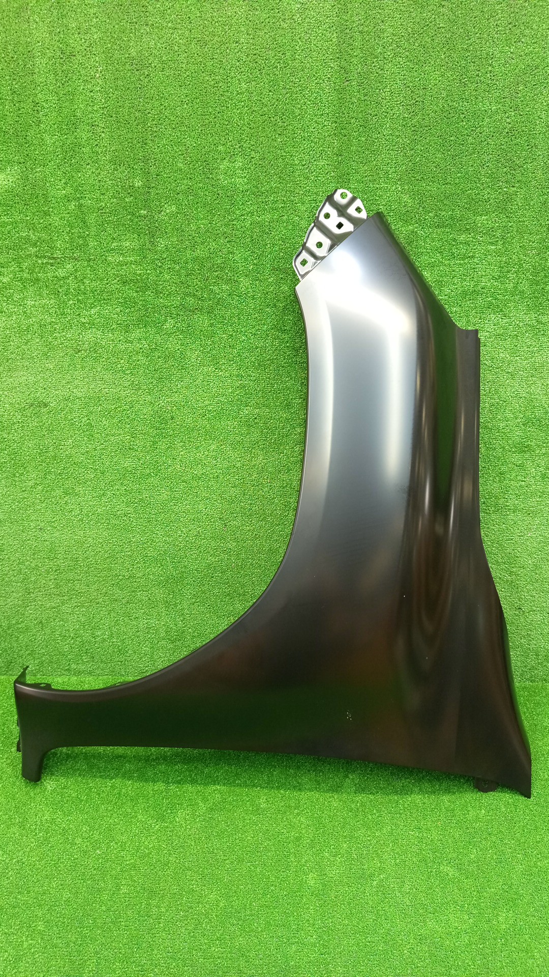 Крыло левое переднее TOYOTA HILUX GUN125 53812-KK050 1 ракурс