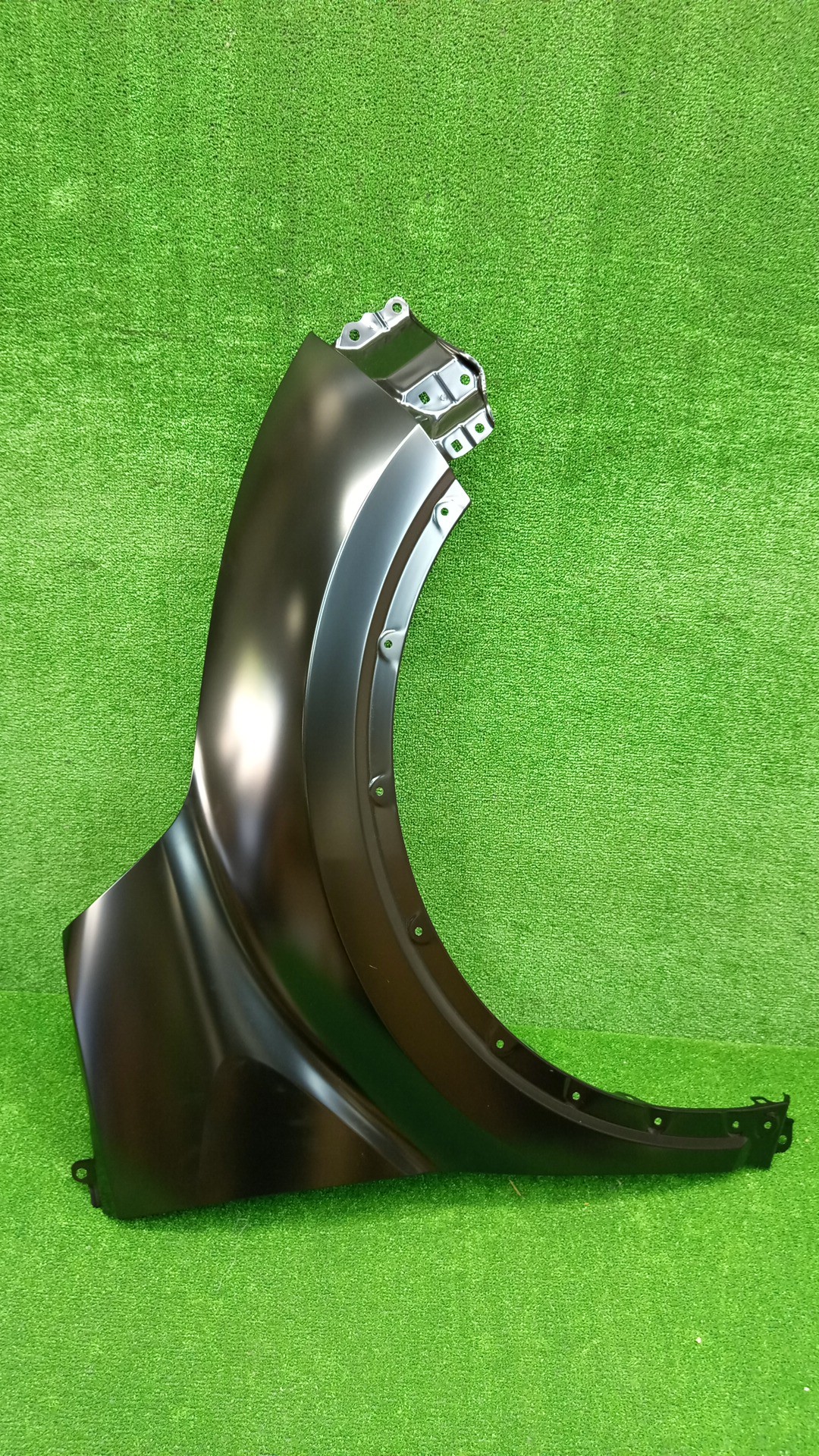 Крыло правое переднее TOYOTA C-HR NGX10 53801-F4010 1 ракурс