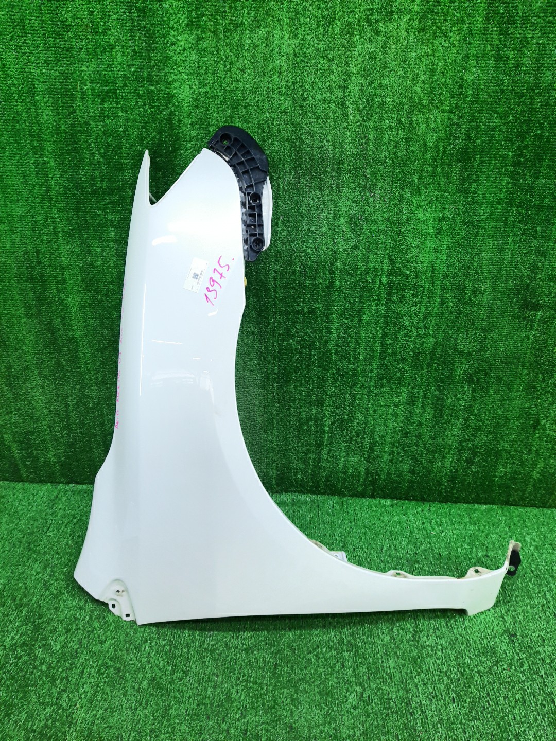 Крыло правое переднее TOYOTA COROLLA FIELDER, COROLLA  AXIO ZRE144G, ZRE142G, NZE144G, NZE141G, NZE141, NZE144, ZRE142, ZRE144 13975 1 ракурс