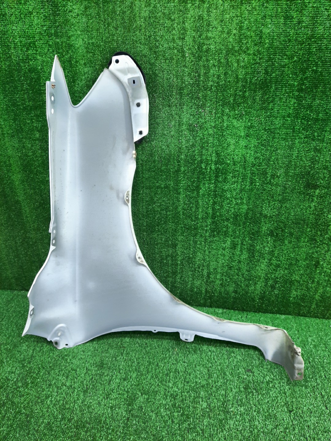 Крыло левое переднее TOYOTA COROLLA FIELDER, COROLLA  AXIO ZRE144G, ZRE142G, NZE144G, NZE141G, NZE141, NZE144, ZRE142, ZRE144 14000 2 ракурс