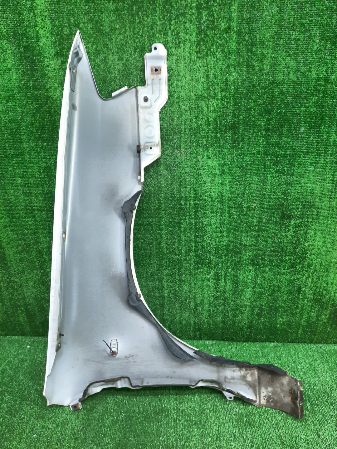 Крыло левое переднее NISSAN FAMILIA, AD, WINGROAD Y11, VFY11, VY11, VHNY11, VENY11, VGY11, VEY11, WFY11, WHNY11, WPY11, WHY11 14089 4 ракурс