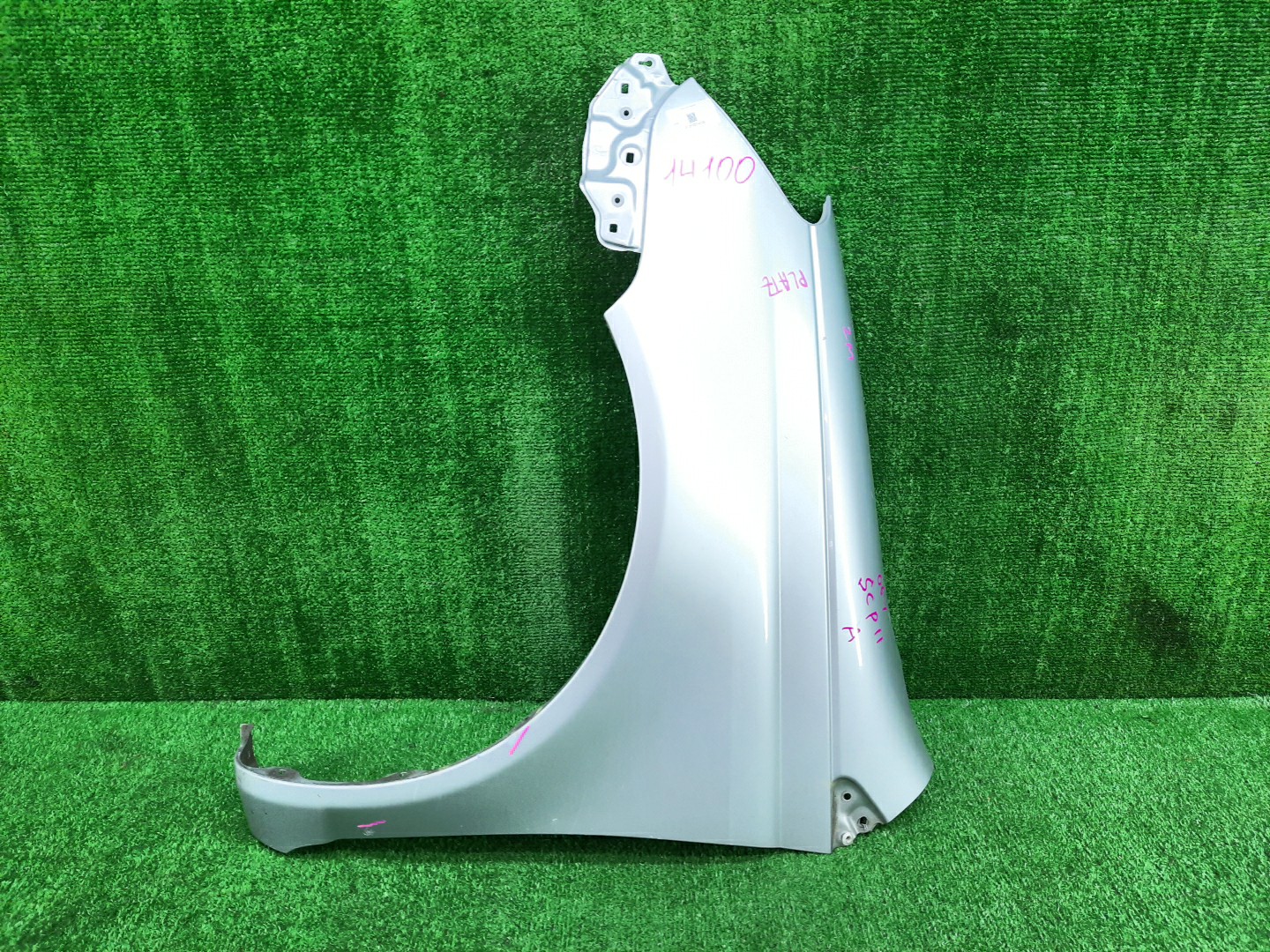 Крыло левое переднее TOYOTA PLATZ NCP12, SCP11, NCP16 14100 1 ракурс