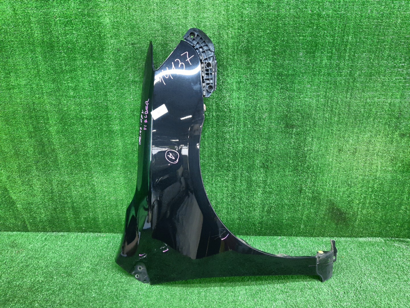 Крыло правое переднее TOYOTA COROLLA FIELDER, COROLLA  AXIO ZRE144G, ZRE142G, NZE144G, NZE141G, NZE141, NZE144, ZRE142, ZRE144 14137 1 ракурс