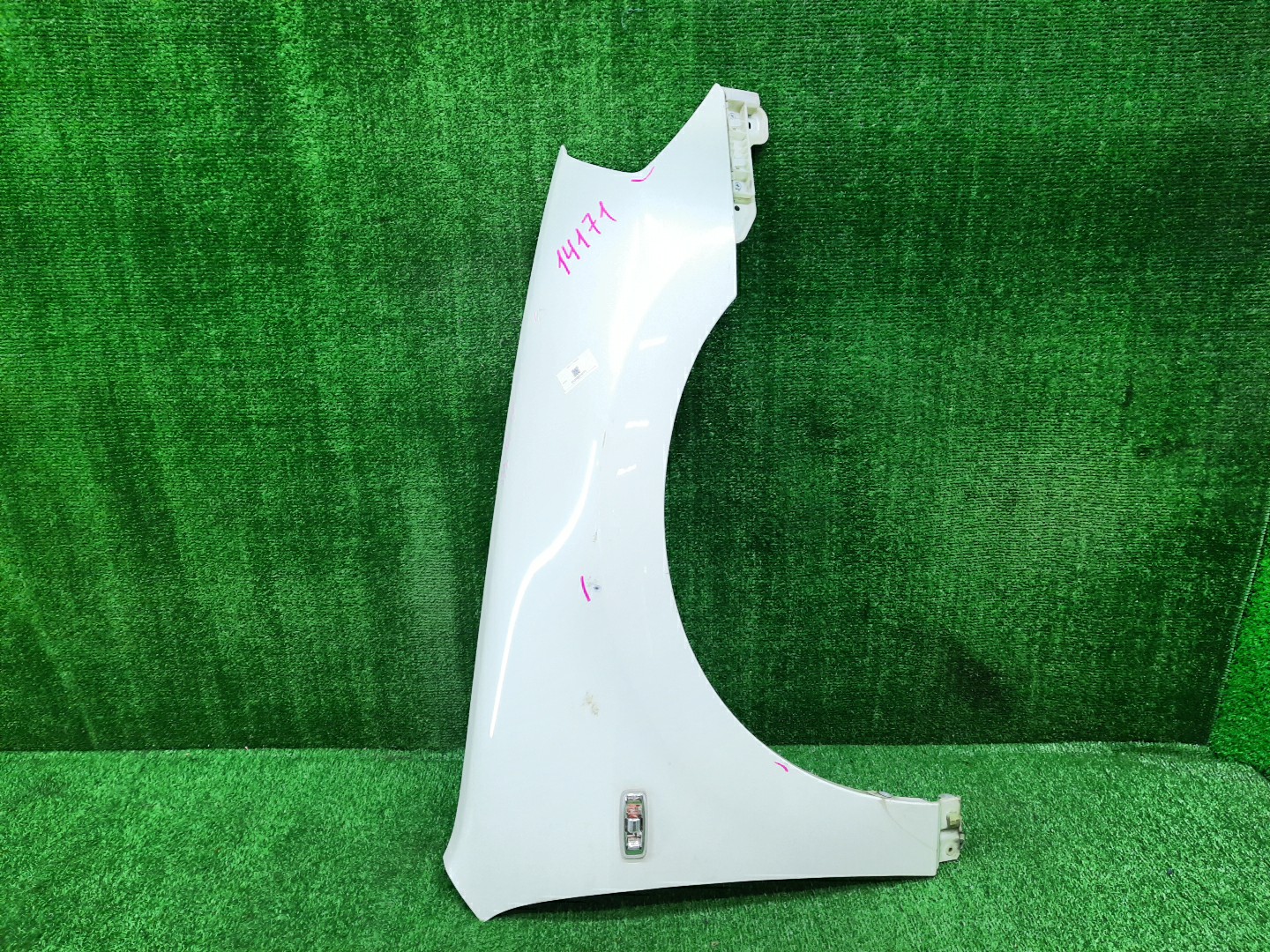 Крыло правое переднее NISSAN TEANA J31, PJ31, TNJ31 14171 1 ракурс