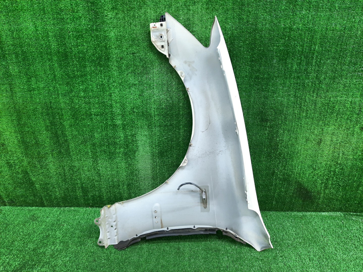 Крыло правое переднее TOYOTA CROWN GRS182, GRS180, GRS181, GRS183, GRS184 14177 2 ракурс