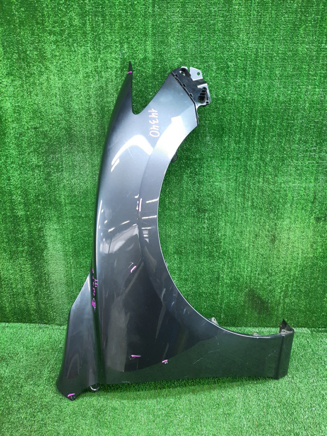 Крыло правое переднее MAZDA ATENZA, MAZDA 6, 6 GJ2AW, GJ5FW, GJEFW, GJ2FW, GJ5FP, GJEFP, GJ2FP, GJ2AP, GJ526, GJ523 14340 1 ракурс