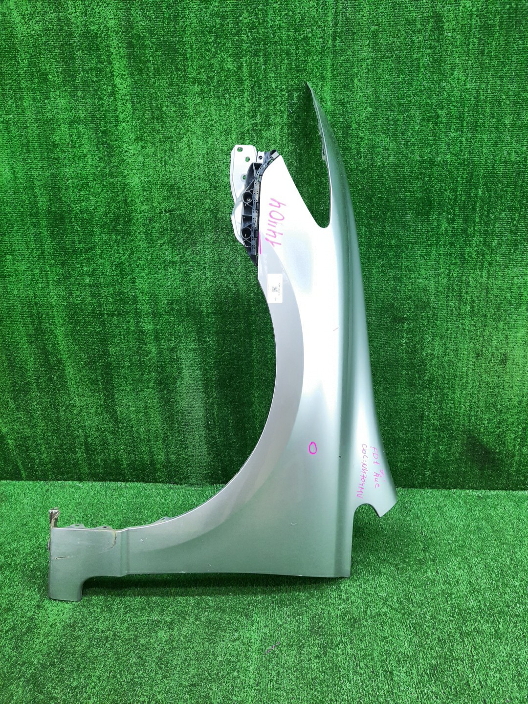 Крыло левое переднее HONDA CIVIC FD2, FD1, FD3 14404 1 ракурс Крыло левое переднее HONDA CIVIC FD2, FD1, FD3 14404 1 ракурс