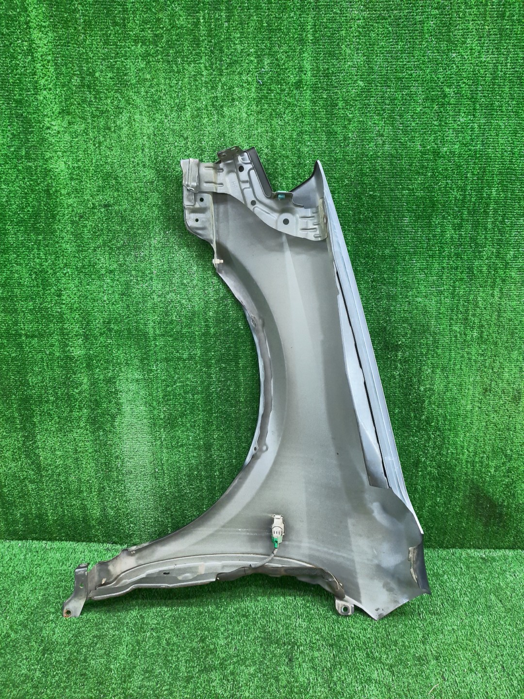 Крыло правое переднее NISSAN PRIMERA P12, QP12, TNP12, TP12, HP12, RP12, WTNP12, WHP12, WRP12 14412 2 ракурс