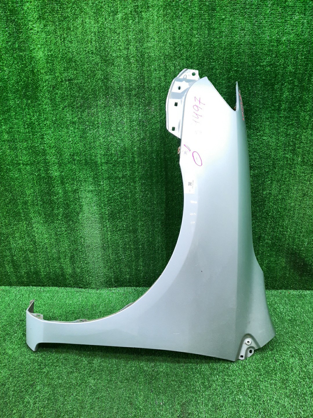 Крыло левое переднее TOYOTA COROLLA FIELDER, COROLLA  AXIO ZRE144G, ZRE142G, NZE144G, NZE141G, NZE141, NZE144, ZRE142, ZRE144 14497 1 ракурс