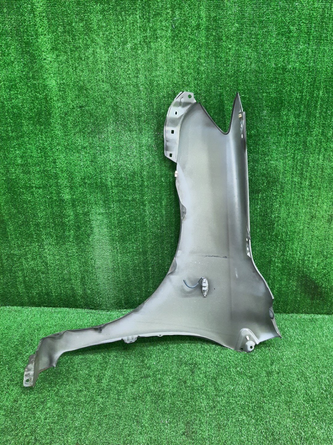 Крыло правое переднее TOYOTA COROLLA FIELDER, COROLLA  AXIO ZRE144G, ZRE142G, NZE144G, NZE141G, NZE141, NZE144, ZRE142, ZRE144 14513 3 ракурс