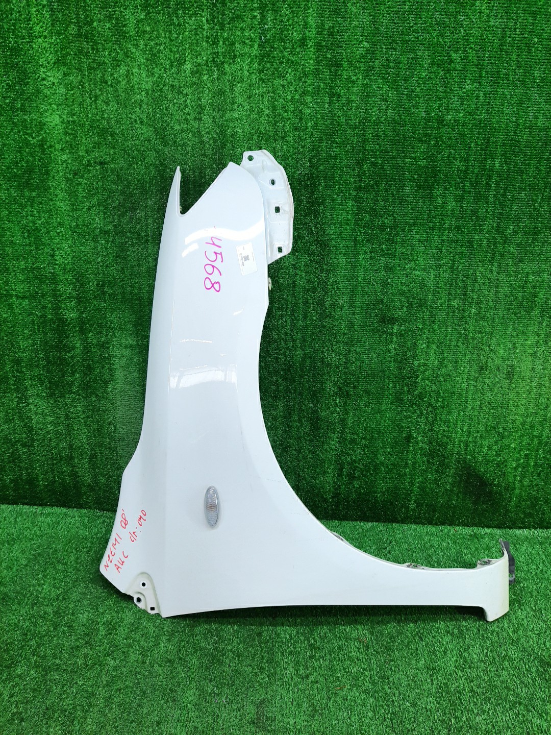 Крыло правое переднее TOYOTA COROLLA FIELDER, COROLLA  AXIO ZRE144G, ZRE142G, NZE144G, NZE141G, NZE141, NZE144, ZRE142, ZRE144 14568 1 ракурс