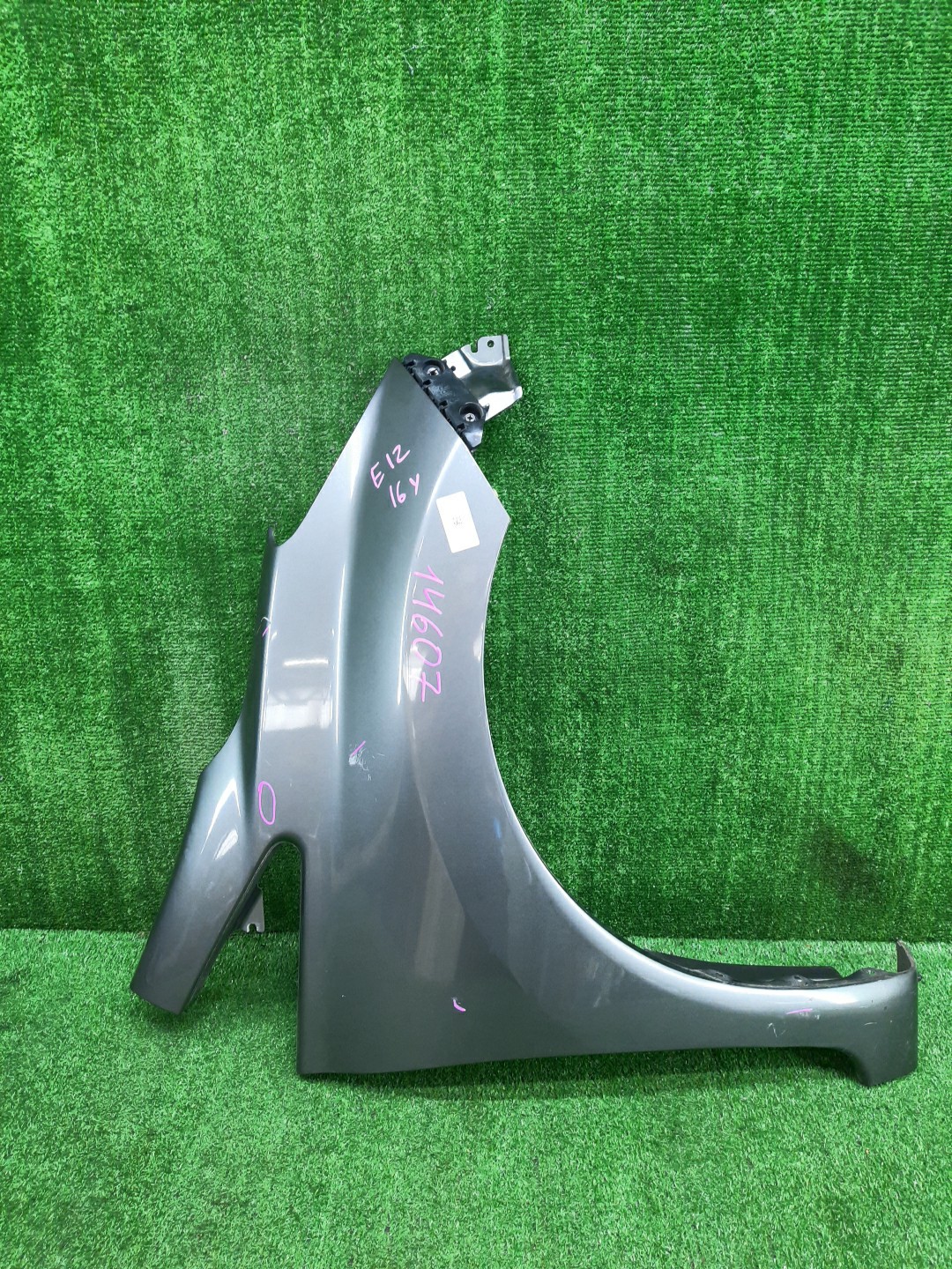 Крыло правое переднее NISSAN NOTE E12 14607 1 ракурс