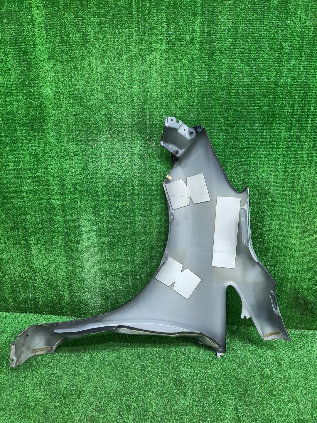 Крыло правое переднее NISSAN NOTE E12 14607 2 ракурс
