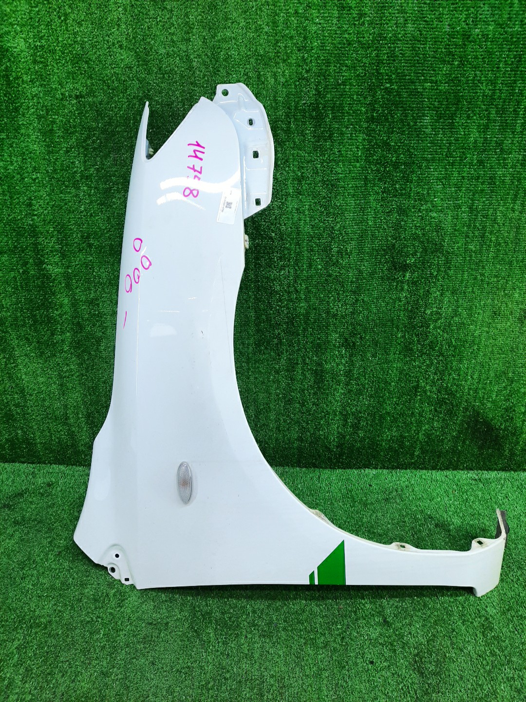 Крыло правое переднее TOYOTA COROLLA FIELDER, COROLLA  AXIO ZRE144G, ZRE142G, NZE144G, NZE141G, NZE141, NZE144, ZRE142, ZRE144 14758 1 ракурс