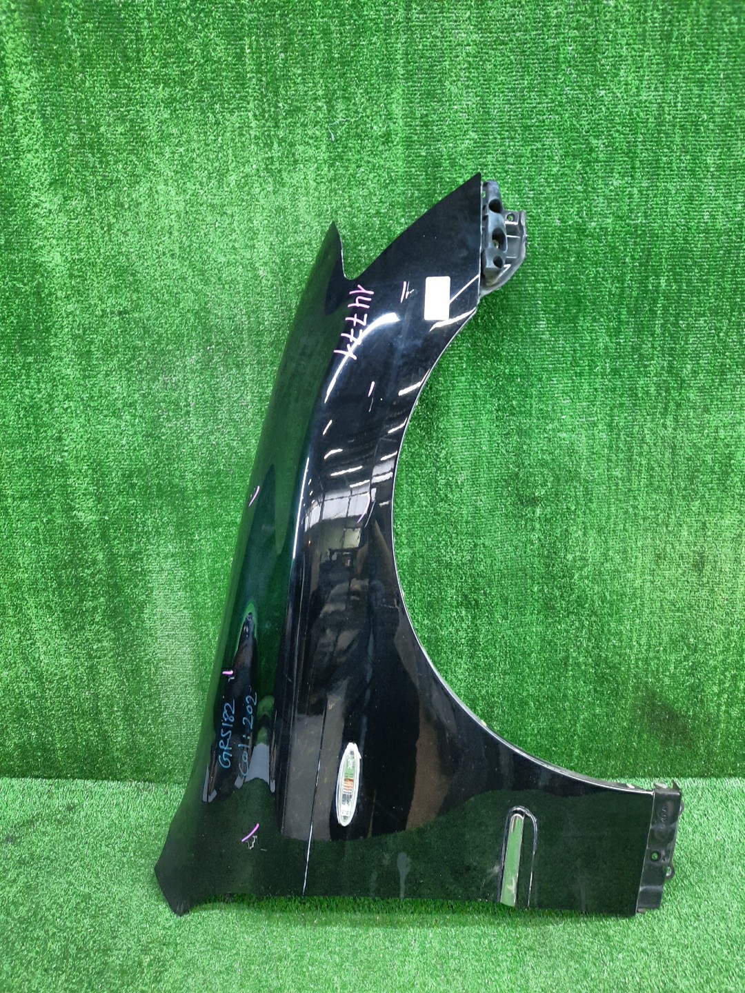 Крыло правое переднее TOYOTA CROWN GRS182, GRS180, GRS181, GRS183, GRS184 14771 1 ракурс