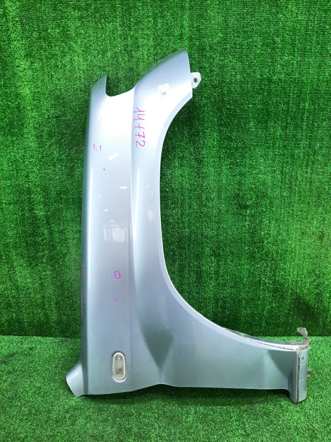 Крыло правое переднее MITSUBISHI PAJERO IO H76W, H66W, H67W, H77W 14772 1 ракурс