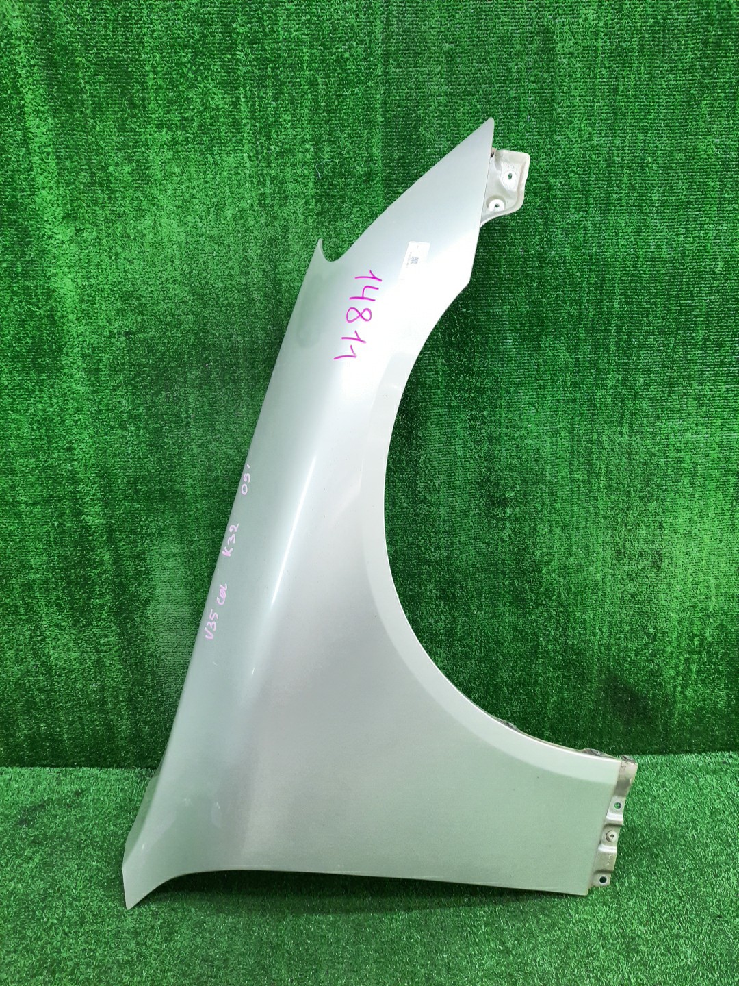 Крыло правое переднее NISSAN SKYLINE V35 14811 1 ракурс Крыло правое переднее NISSAN SKYLINE V35 14811 1 ракурс