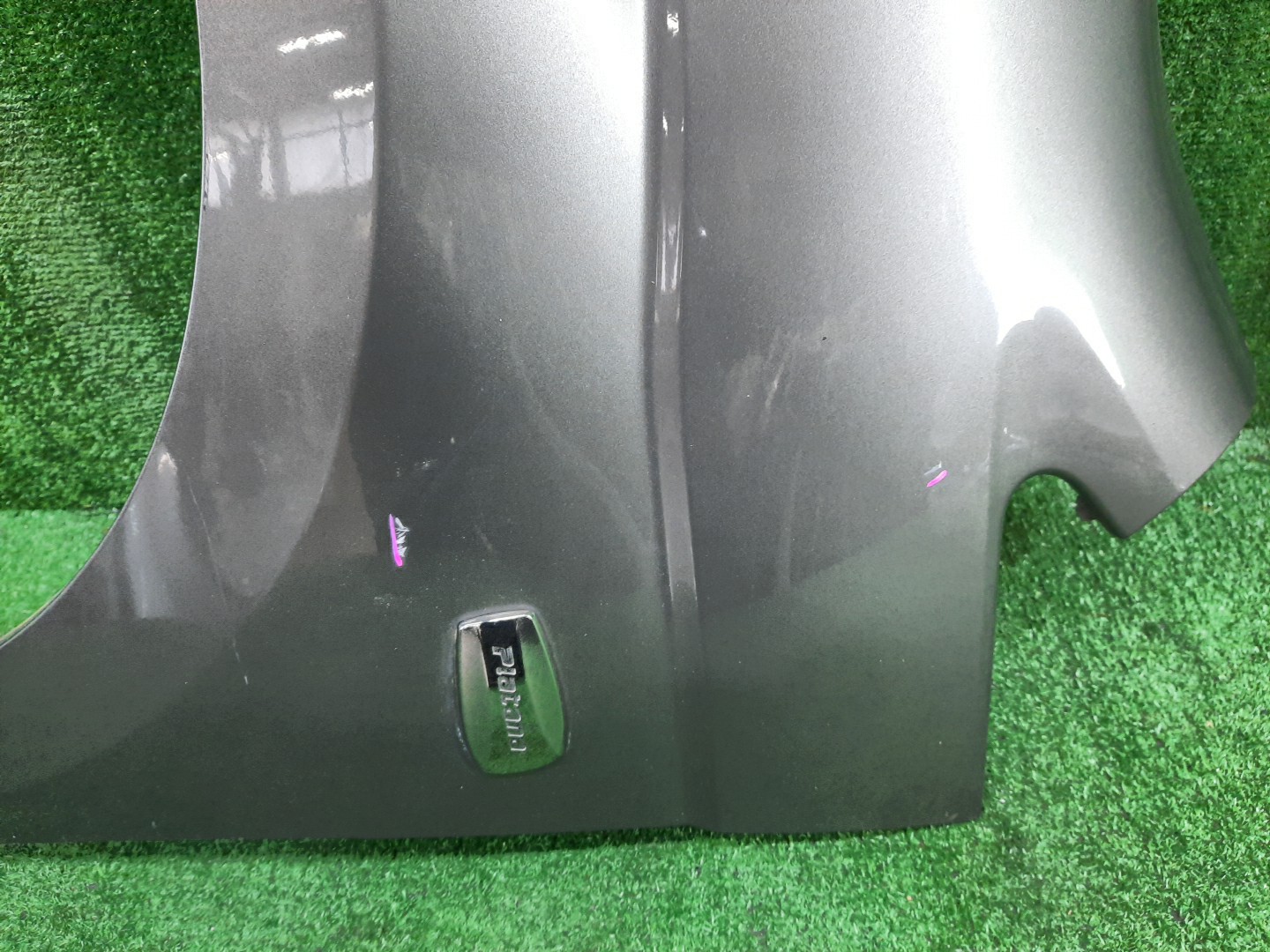 Крыло левое переднее TOYOTA ISIS ZNM10, ZNM10W, ANM10, ANM10W, ANM15, ANM15W, ZGM10, ZGM10W, ZGM11, ZGM11W, ZGM15, ZGM15W, ANM10G, ZGM10G, ANM15G, ZNM10G, ZGM11G, ZGM15G 14871 2 ракурс