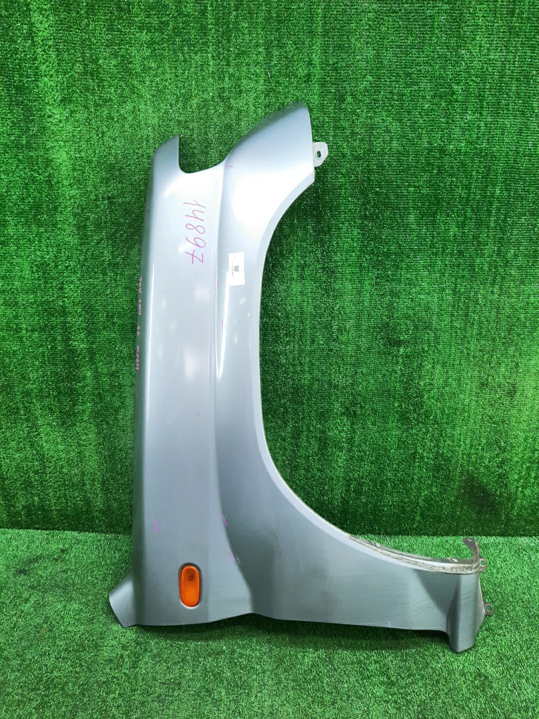 Крыло правое переднее MITSUBISHI PAJERO IO H76W, H66W, H67W, H77W 14897 1 ракурс