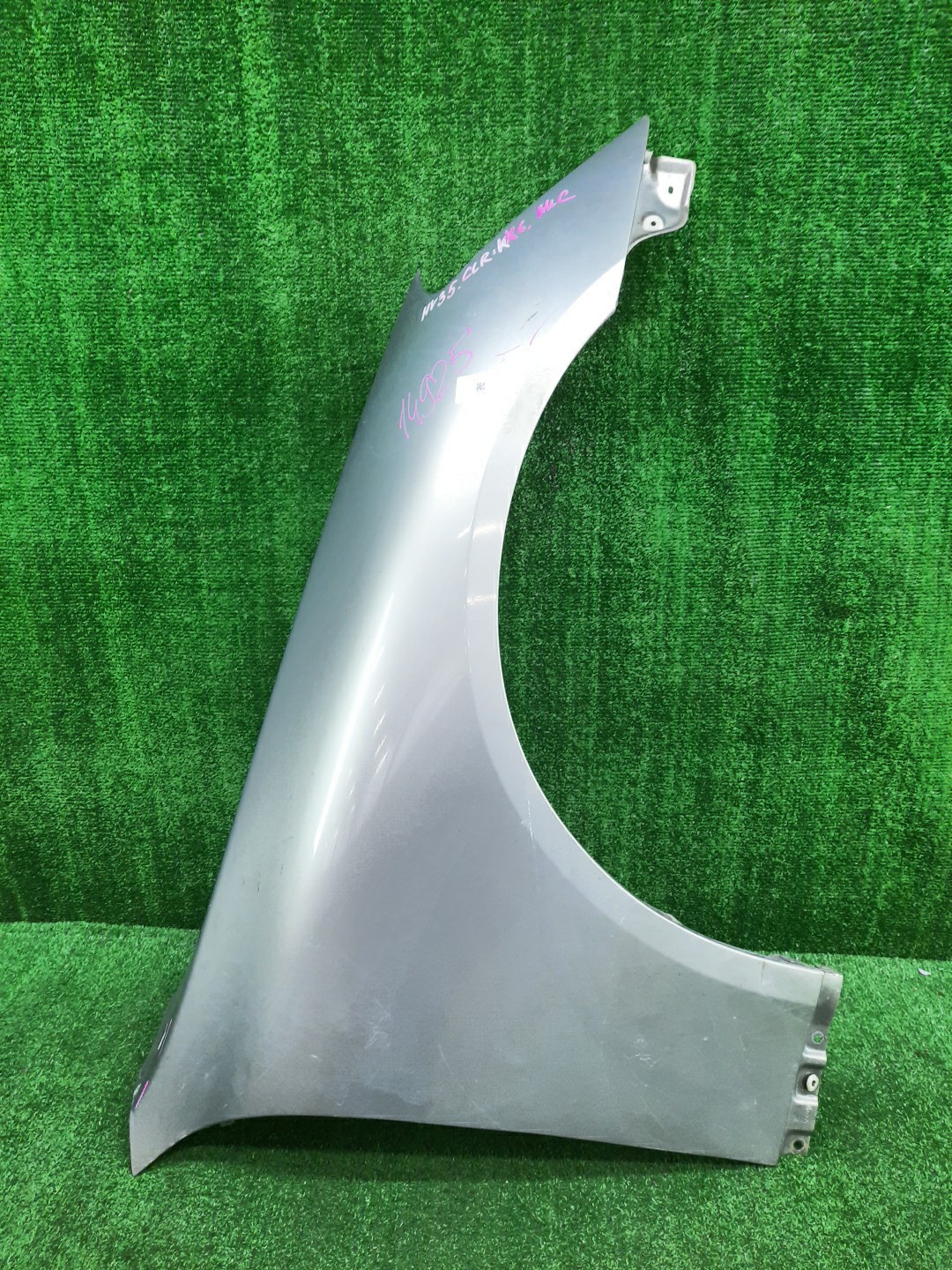 Крыло правое переднее NISSAN SKYLINE V35 14925 1 ракурс
