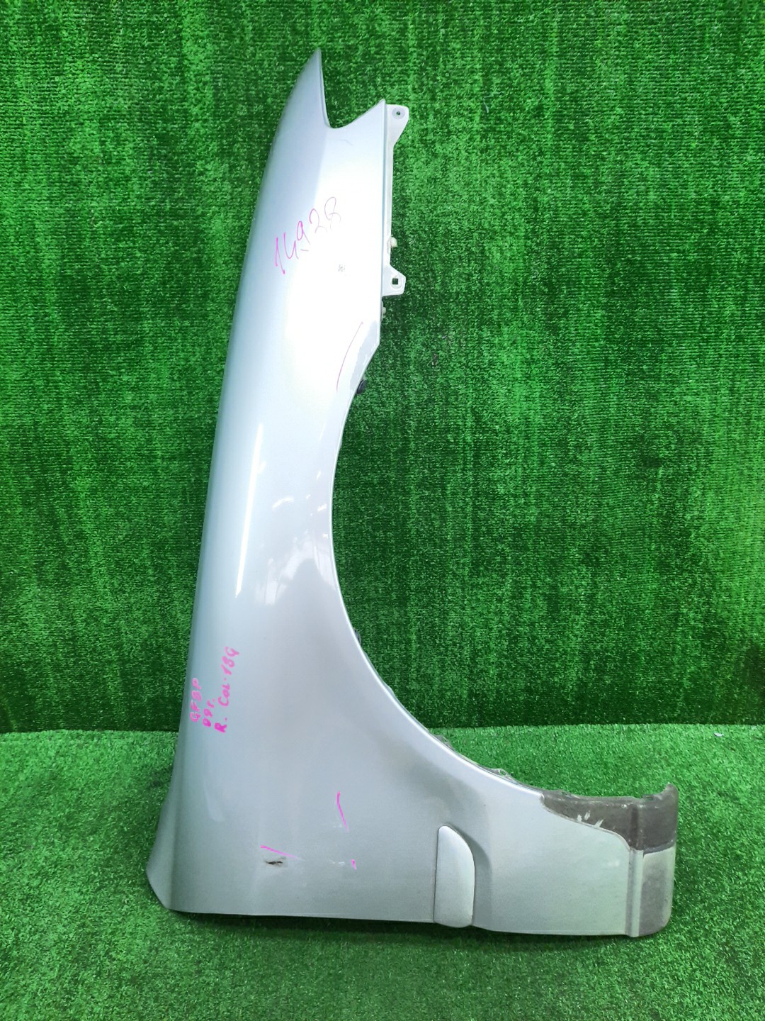 Крыло правое переднее MAZDA CAPELLA, 626 GF8P, GWEW, GW8W, GWER, GWFW, GFEP, GW5R, GF, GW 14938 1 ракурс