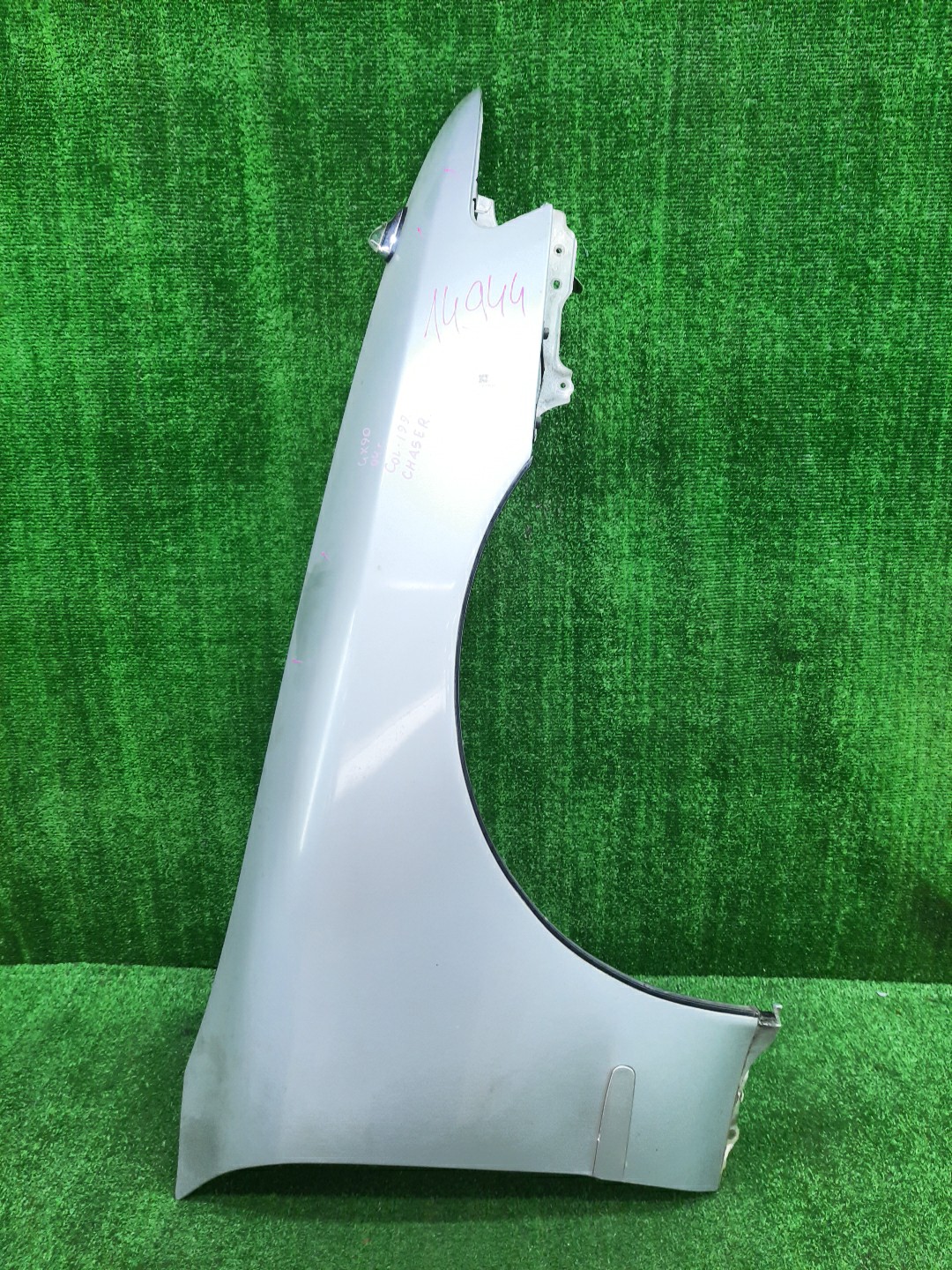 Крыло правое переднее TOYOTA CHASER GX90, JZX90, SX90, JZX91, JZX93, LX90 14944 1 ракурс