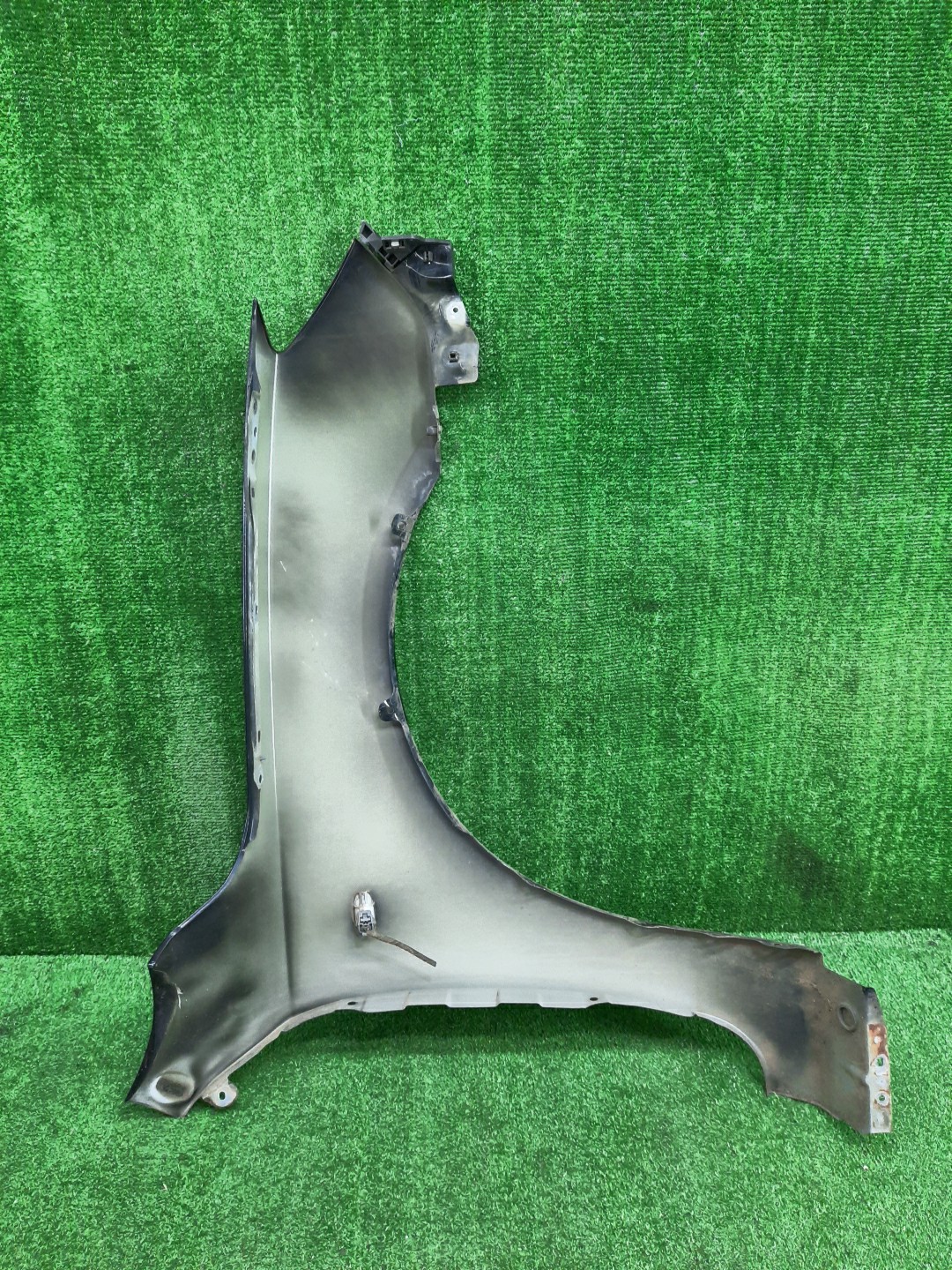 Крыло левое переднее MAZDA AXELA, MAZDA 3, 3 BK5P, BK3P, BKEP, BK WAGON 2 ракурс