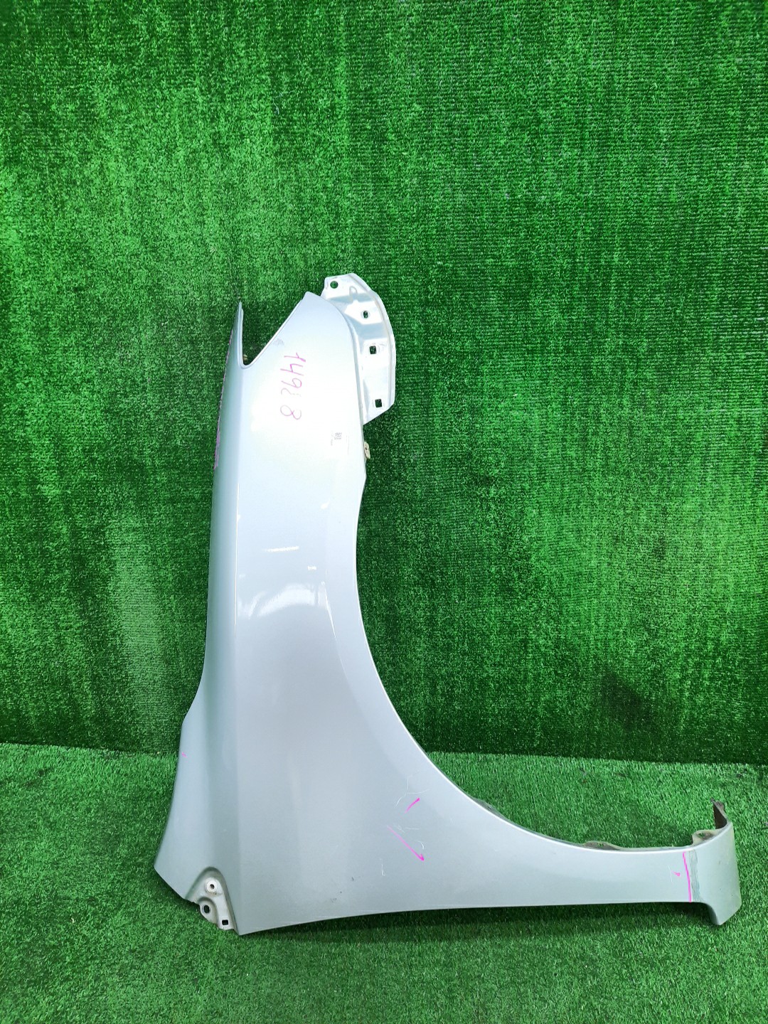 Крыло правое переднее TOYOTA COROLLA FIELDER, COROLLA  AXIO ZRE144G, ZRE142G, NZE144G, NZE141G, NZE141, NZE144, ZRE142, ZRE144 14988 1 ракурс