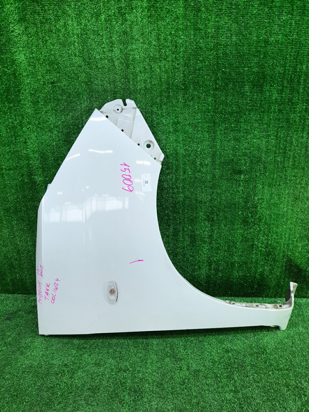 Крыло правое переднее TOYOTA THOR, JUSTY, TANK, ROOMY M910S, M900S, M900F, M910F, M910A, M900A 15009 1 ракурс