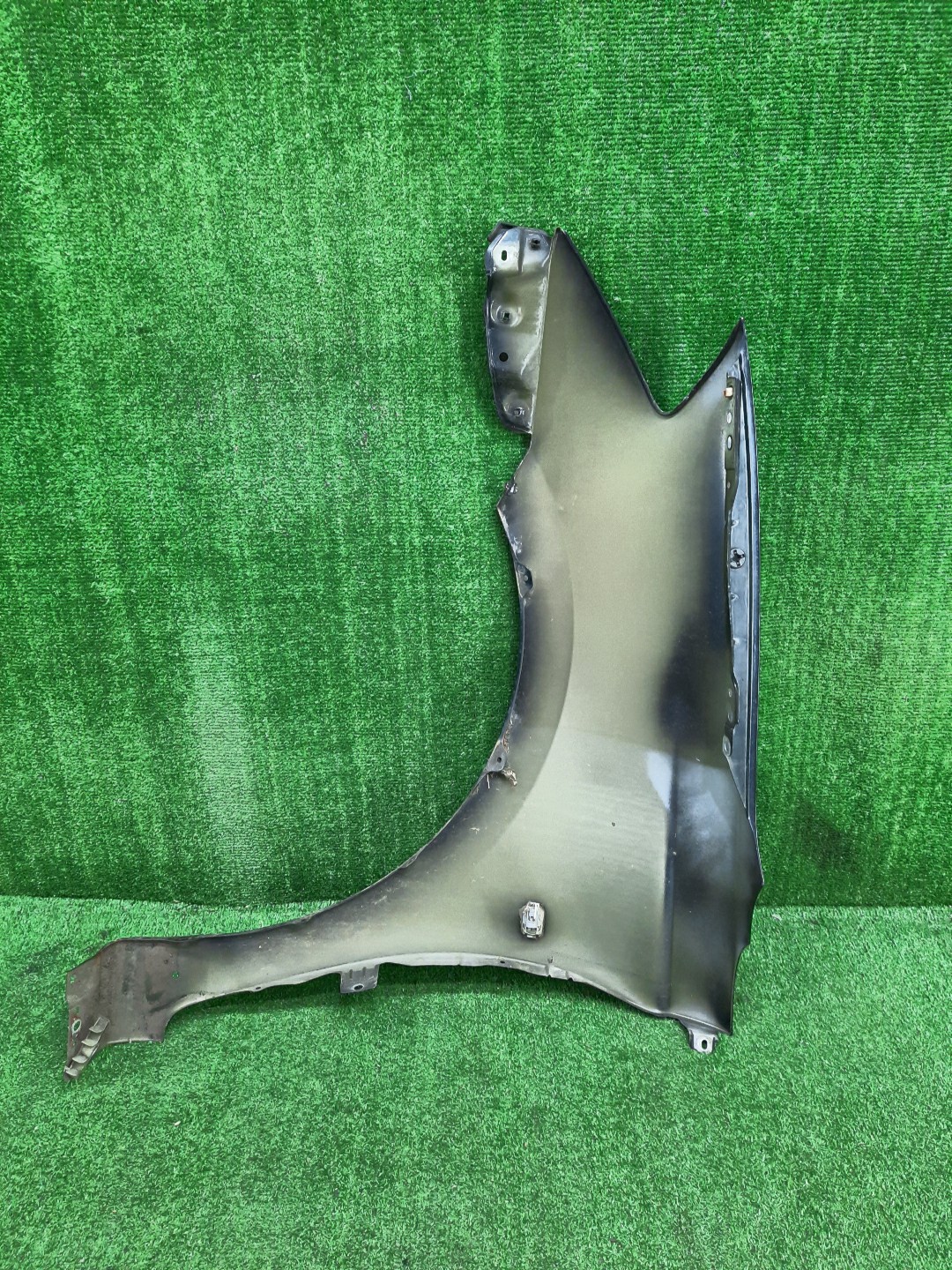Крыло правое переднее TOYOTA CALDINA ST246W, AZT241W, AZT246W, ZZT241W 15012 3 ракурс