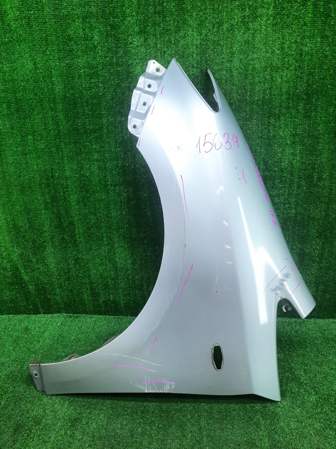 Крыло левое переднее TOYOTA WISH ZGE20W, ZGE20G, ZGE25W, ZGE21G, ZGE22W, ZGE25G X 1 ракурс