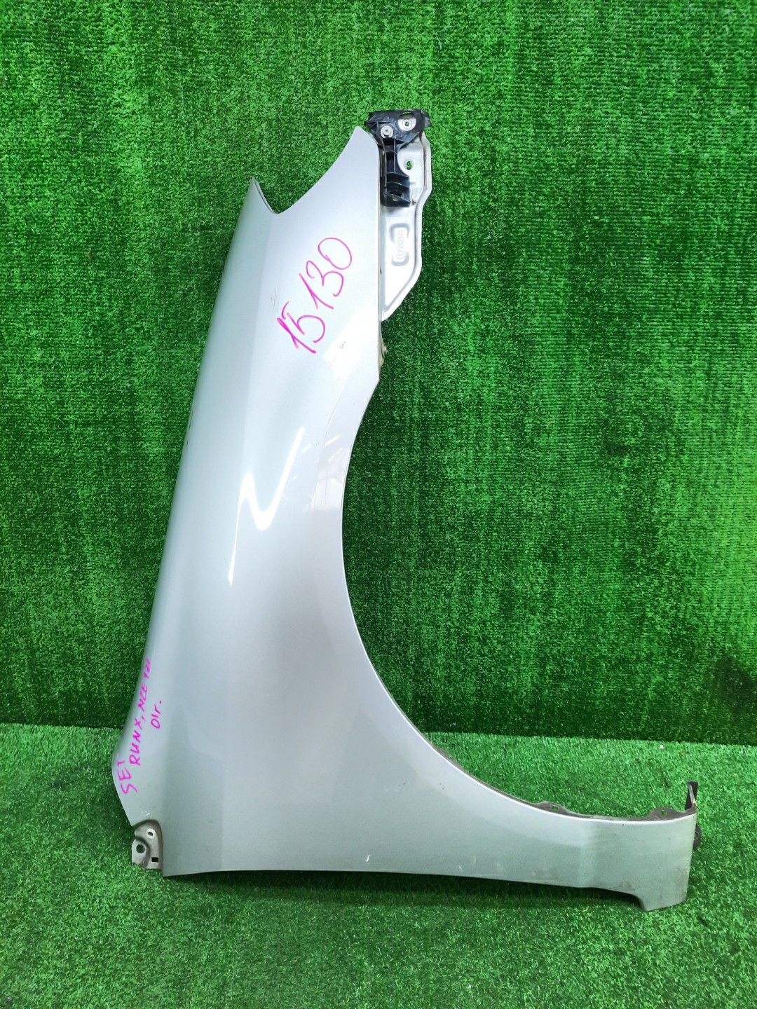 Крыло правое переднее TOYOTA COROLLA RUNX NZE121 15130 1 ракурс