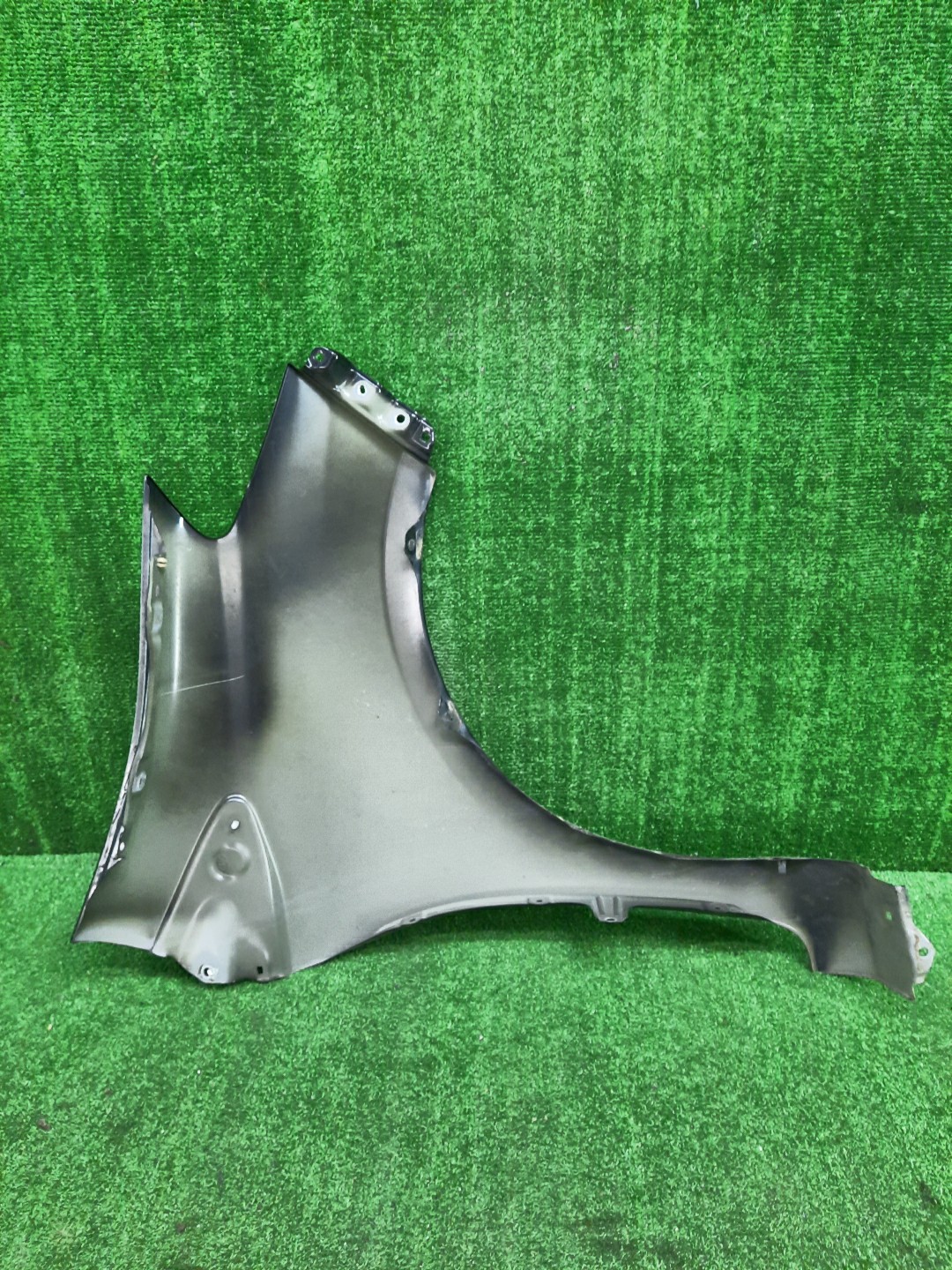 Крыло левое переднее TOYOTA VITZ, YARIS KSP130, NSP130, NSP135, NCP131 15152 2 ракурс