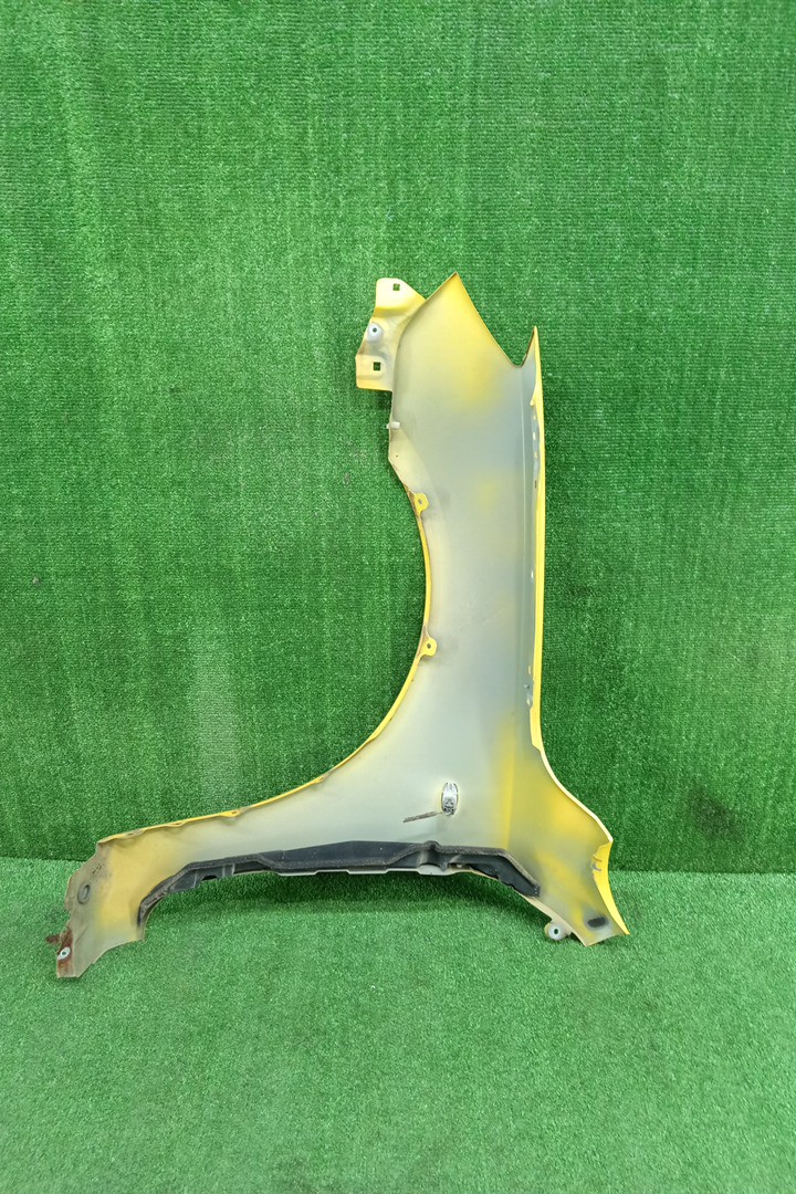 Крыло правое переднее MAZDA AXELA, MAZDA 3, 3 BK5P, BK3P, BKEP, BK WAGON 2 ракурс