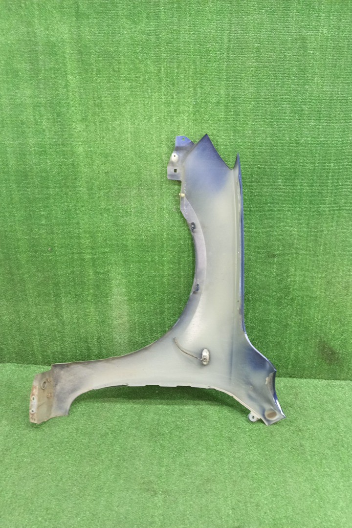 Крыло правое переднее MAZDA AXELA, MAZDA 3, 3 BK5P, BK3P, BKEP, BK WAGON 3 ракурс