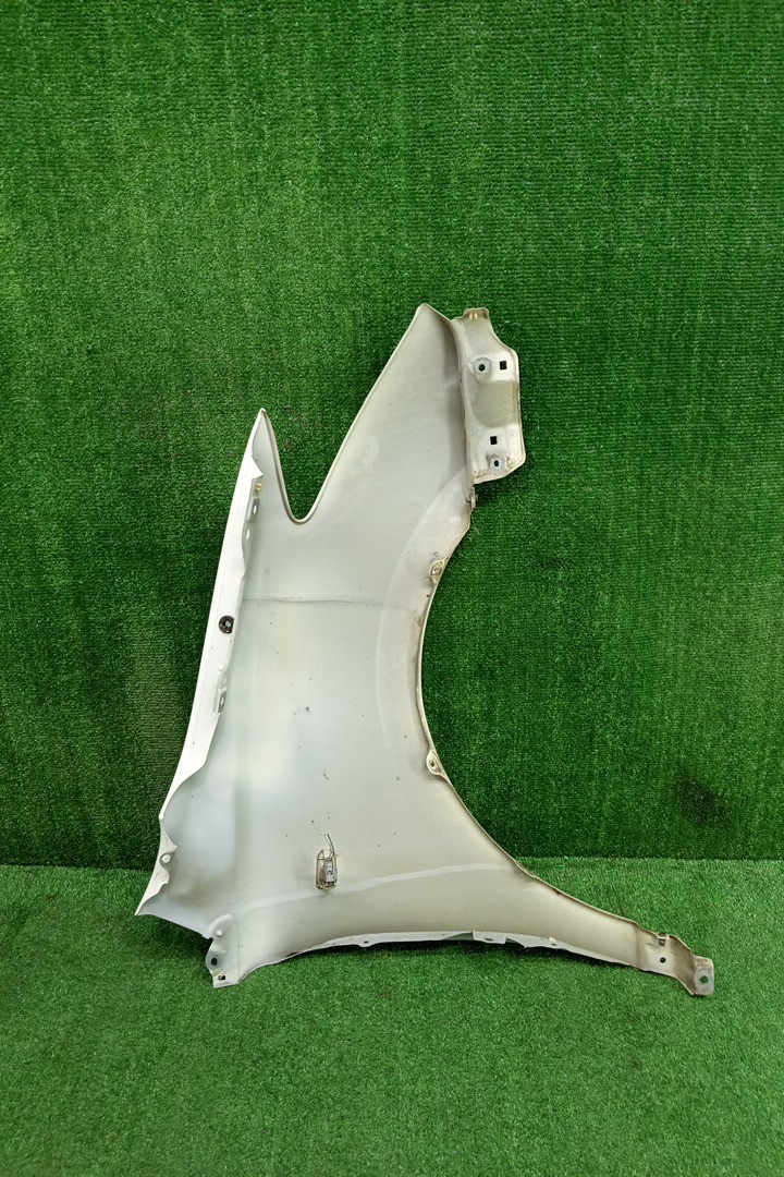Крыло левое переднее TOYOTA IST NCP60, NCP65, NCP61 15299 3 ракурс