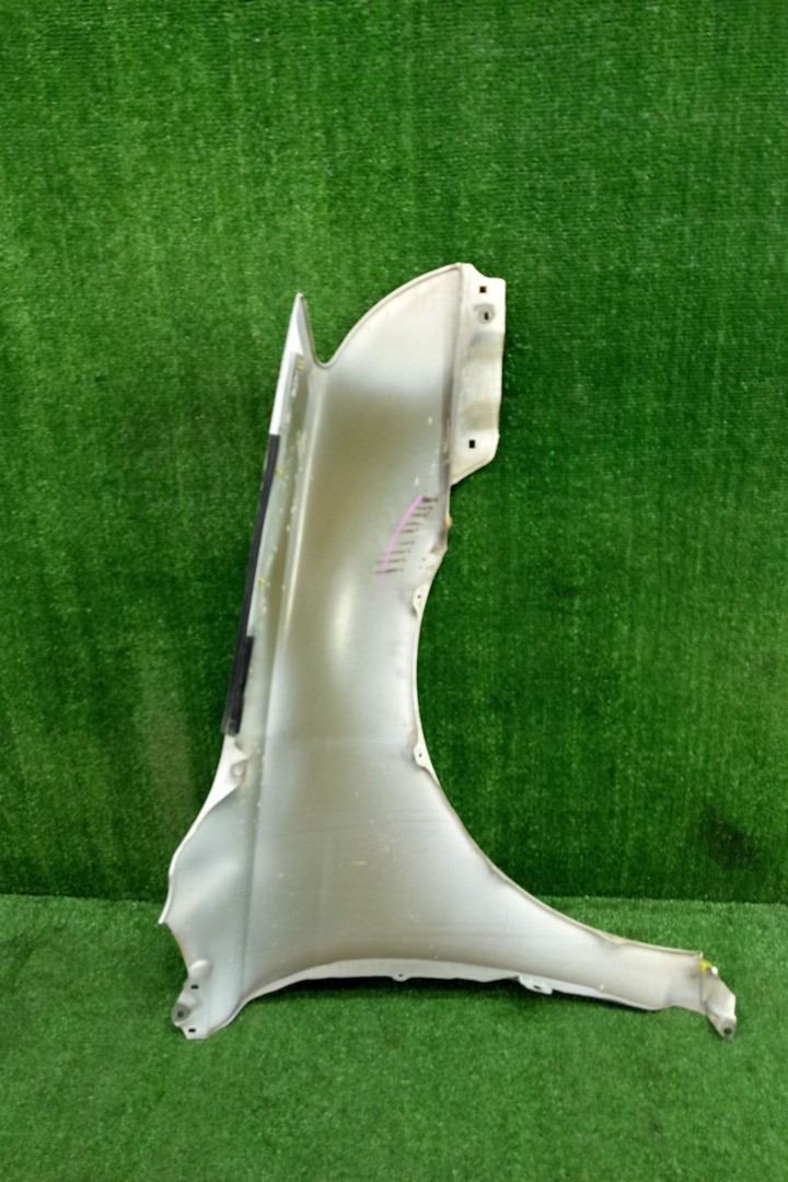 Крыло левое переднее TOYOTA AVENSIS ZZT251, AZT250, AZT255, AZT251 15316 3 ракурс