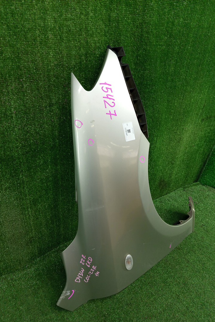 Крыло правое переднее MAZDA DEMIO DY3W, DY5W, DY3R 15427 2 ракурс