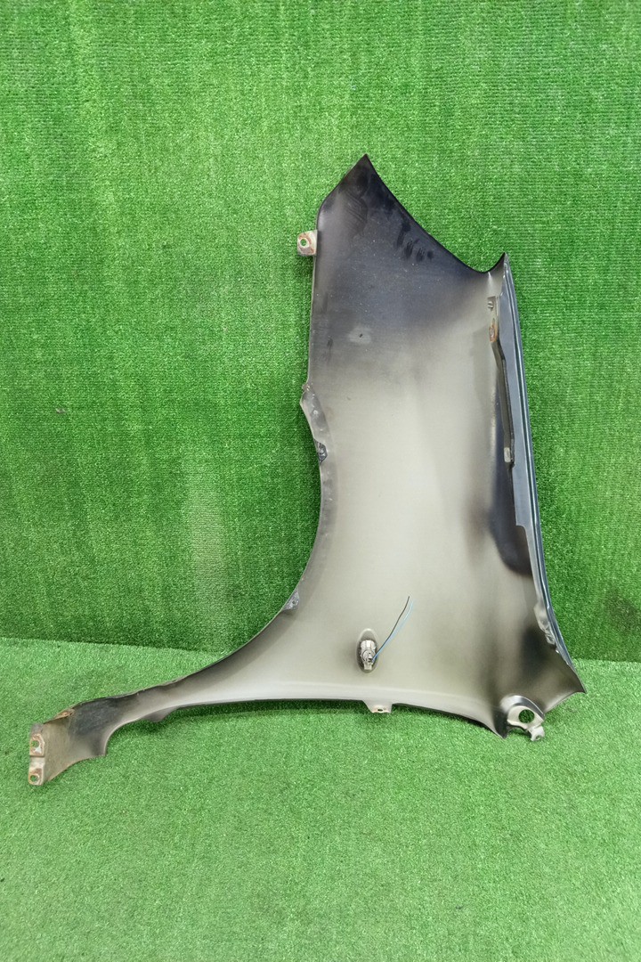 Крыло правое переднее MITSUBISHI DION CR6W 15429 3 ракурс