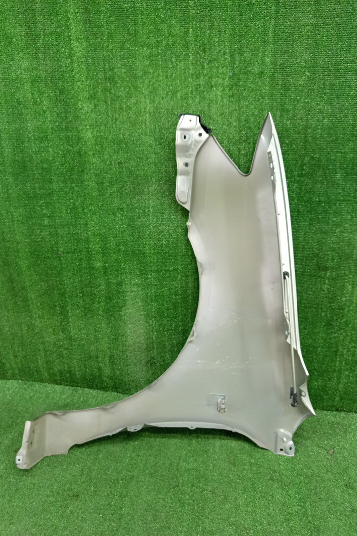 Крыло правое переднее TOYOTA COROLLA NZE121 15559 3 ракурс