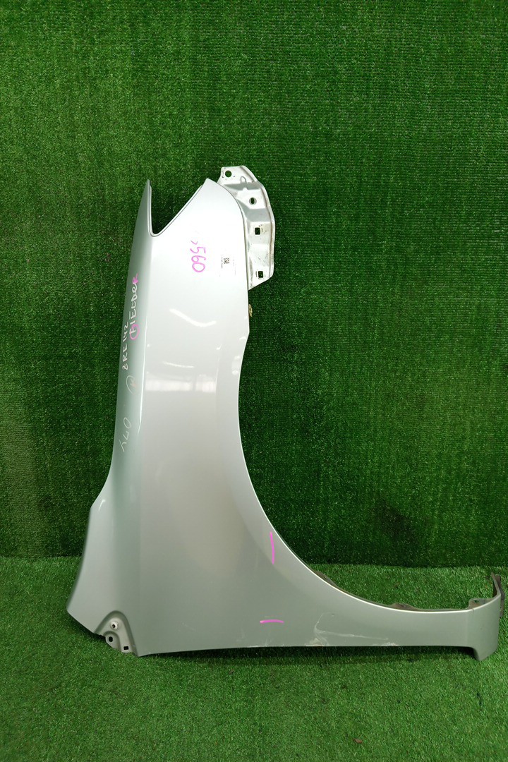 Крыло правое переднее TOYOTA COROLLA FIELDER, COROLLA  AXIO ZRE144G, ZRE142G, NZE144G, NZE141G, NZE141, NZE144, ZRE142, ZRE144 15560 1 ракурс
