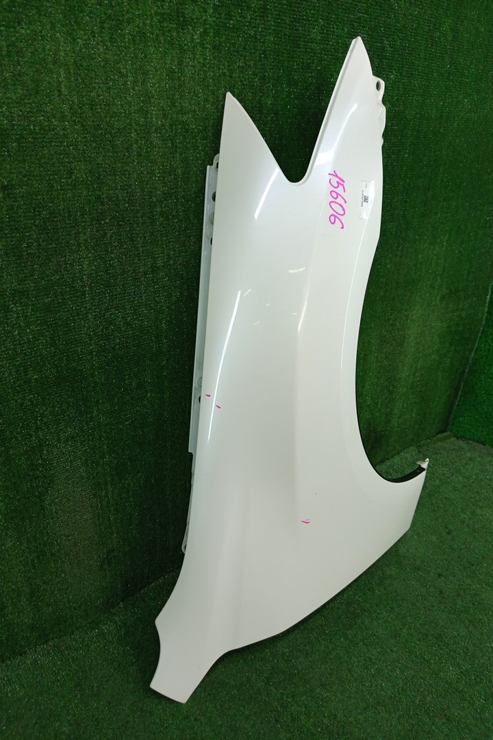 Крыло правое переднее TOYOTA CROWN GRS204 15606 2 ракурс