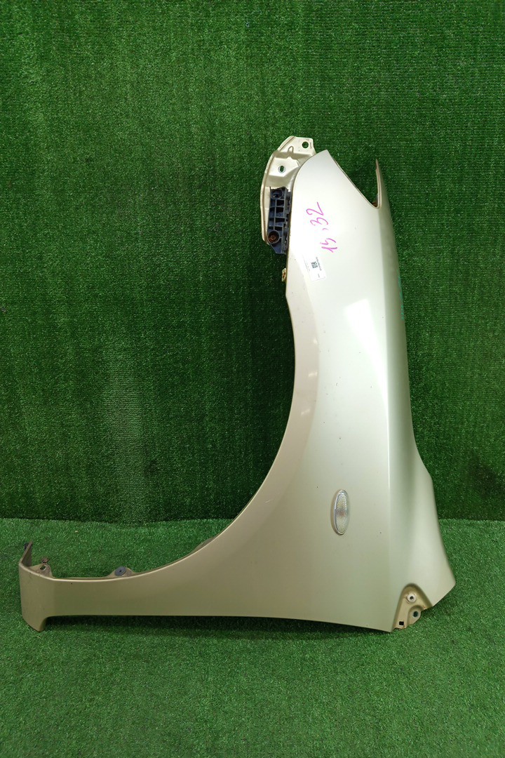 Крыло левое переднее TOYOTA COROLLA FIELDER, COROLLA  AXIO ZRE144G, ZRE142G, NZE144G, NZE141G, NZE141, NZE144, ZRE142, ZRE144 15632 1 ракурс