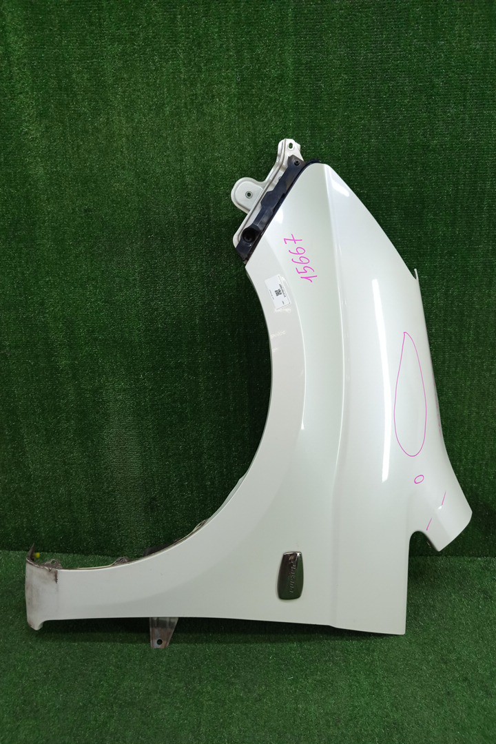 Крыло левое переднее TOYOTA ISIS ZNM10, ZNM10W, ANM10, ANM10W, ANM15, ANM15W, ZGM10, ZGM10W, ZGM11, ZGM11W, ZGM15, ZGM15W, ANM10G, ZGM10G, ANM15G, ZNM10G, ZGM11G, ZGM15G 15667 1 ракурс