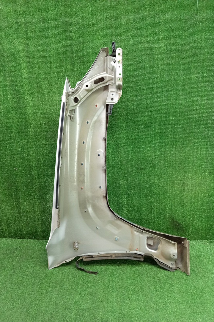 Крыло левое переднее TOYOTA HILUX SURF RZN215W, KDN215W, TRN215W, GRN215W, VZN215W 15714 4 ракурс