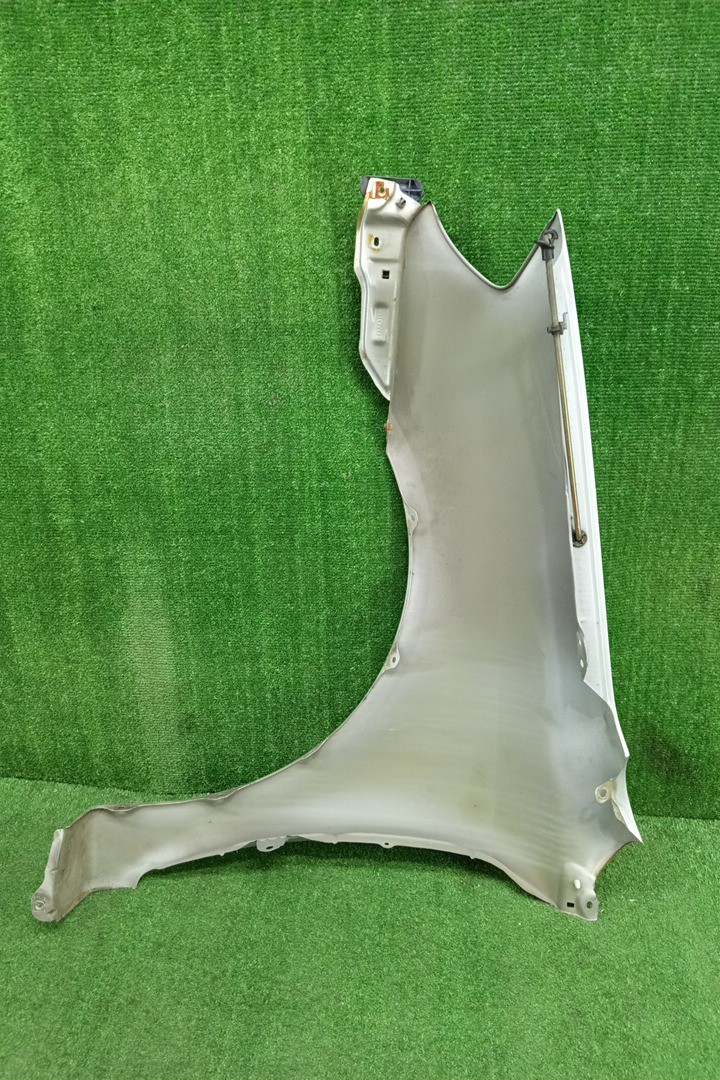 Крыло правое переднее TOYOTA COROLLA NZE121 15869 3 ракурс