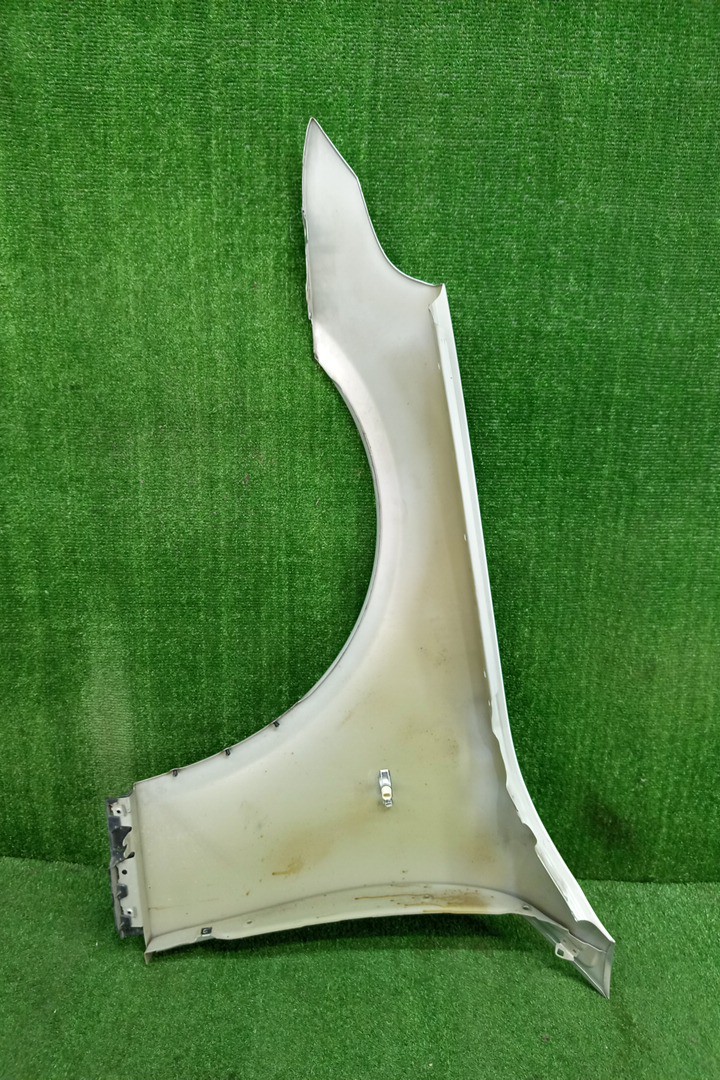 Крыло правое переднее BMW 5-Series, 530i, 540i, 520i, 523i, 525i, 530xi, 545i, 550i, 525xi E61, E60 16022 4 ракурс